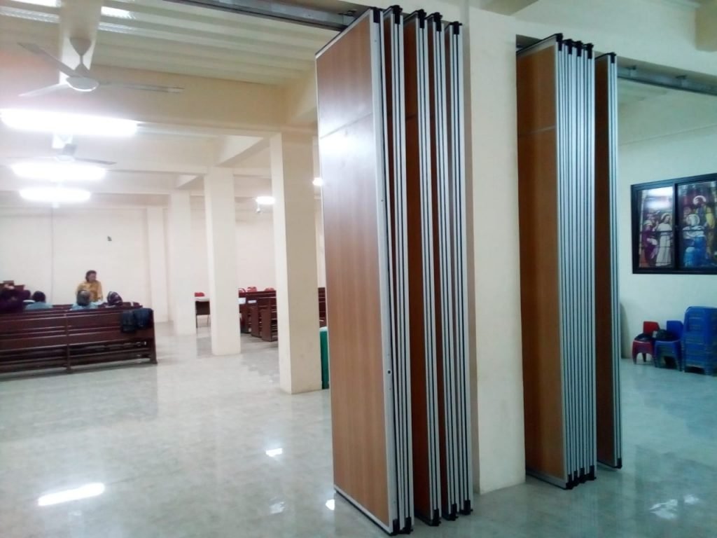 pintu partisi pireki